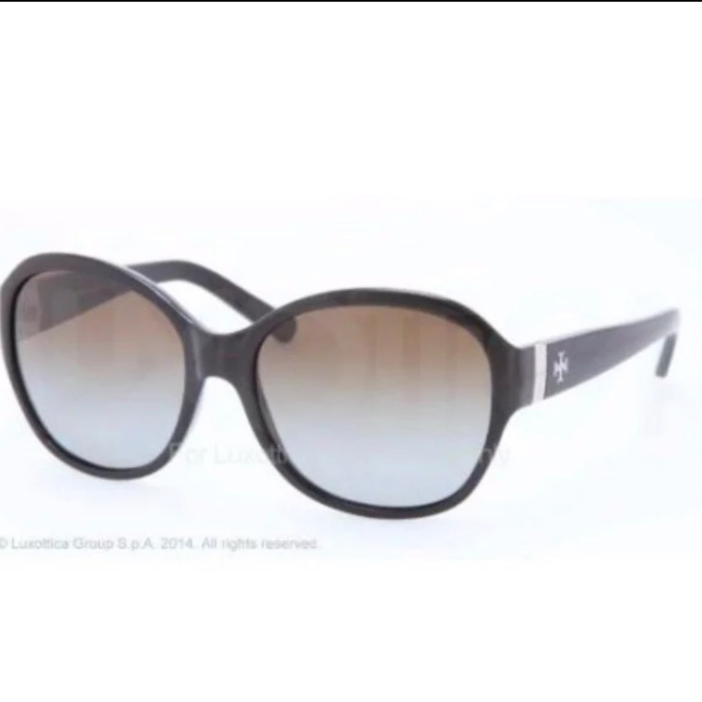 Tory Burch Polarized Sunnies😎